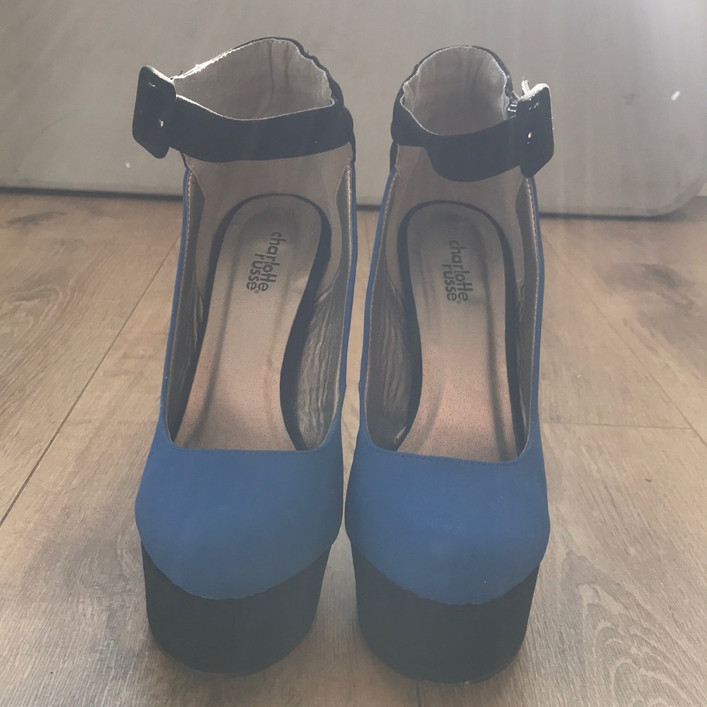 Heels - Picture 2 of 8